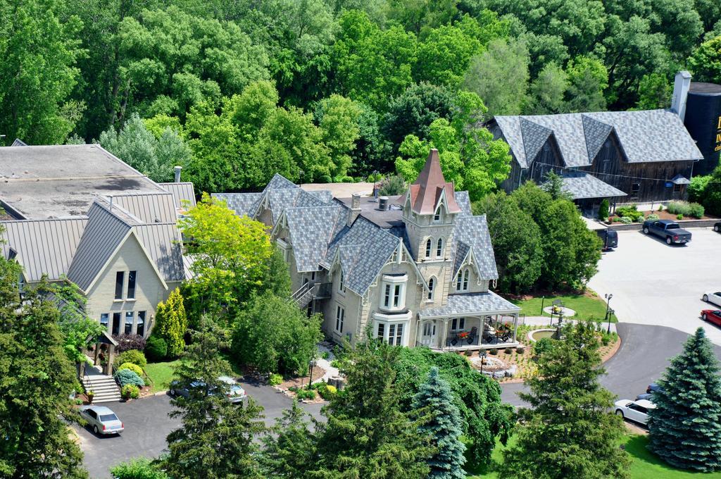 Elm Hurst Inn & Spa Ингерсолл Экстерьер фото