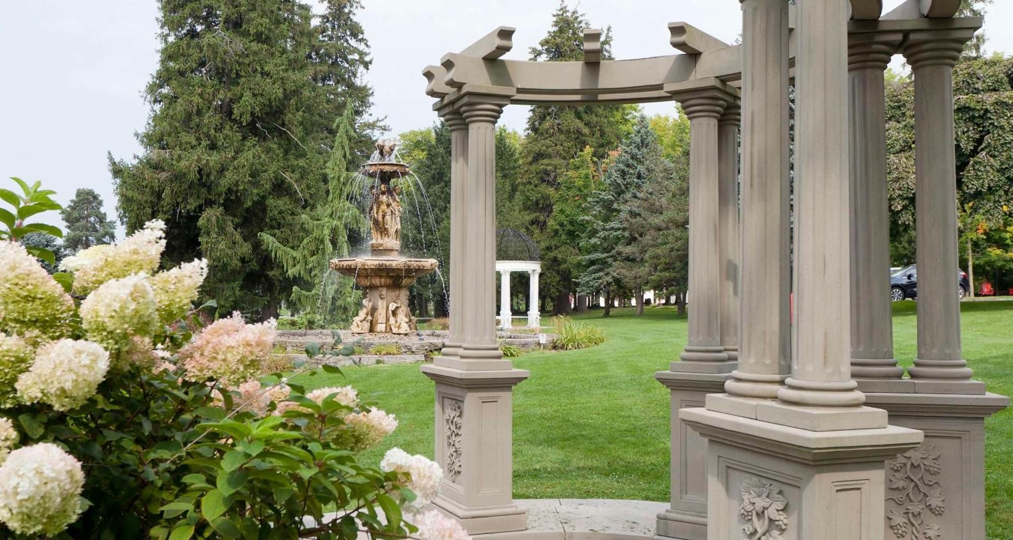 Elm Hurst Inn & Spa Ингерсолл Экстерьер фото