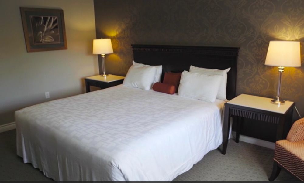 Elm Hurst Inn & Spa Ингерсолл Экстерьер фото