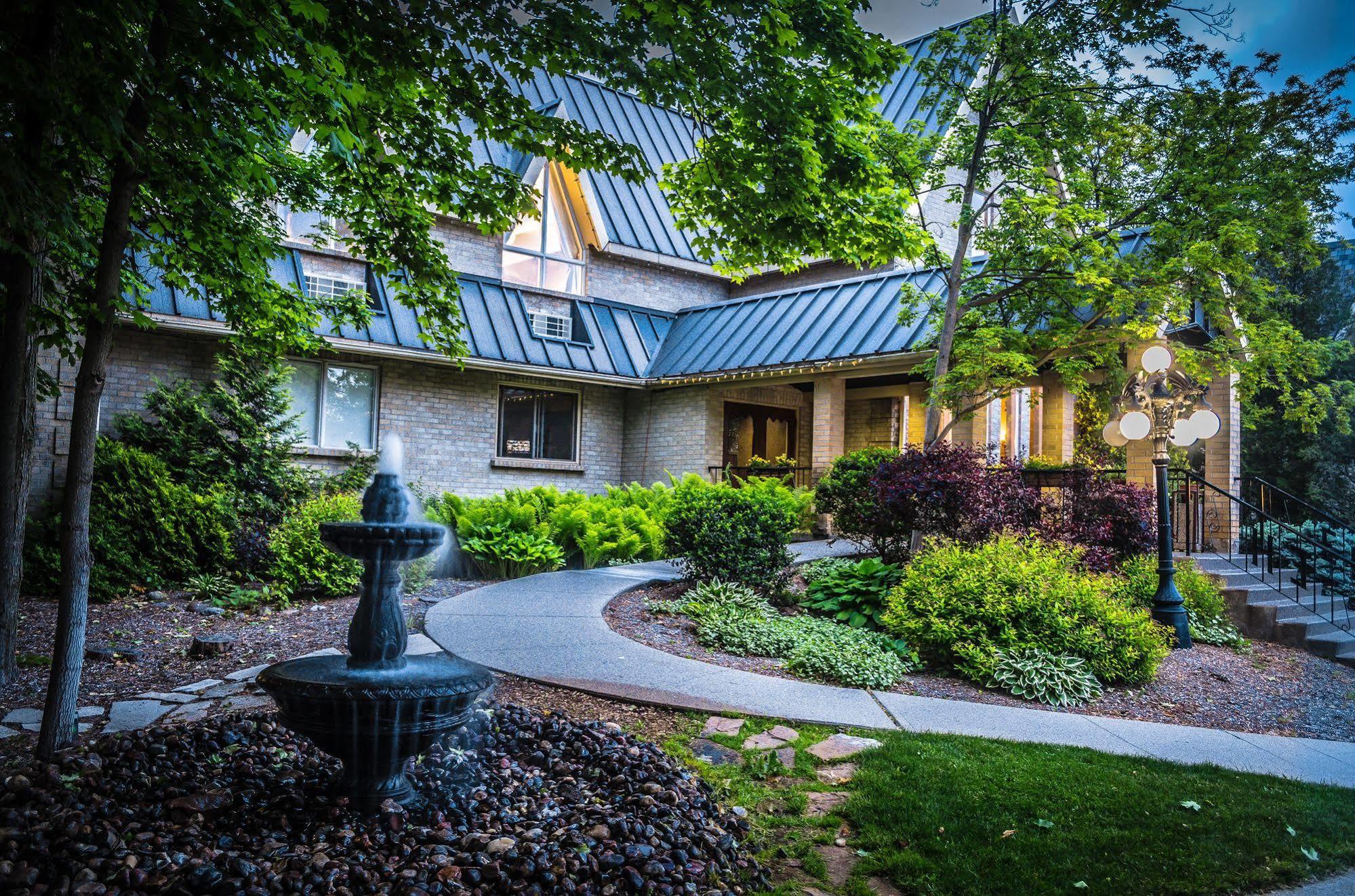Elm Hurst Inn & Spa Ингерсолл Экстерьер фото